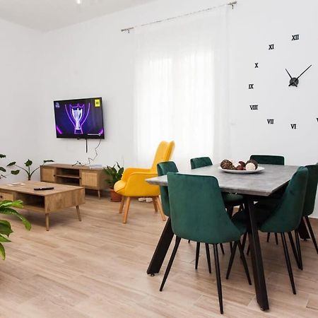 Beautiful New Apartment In Petralona Athén Kültér fotó