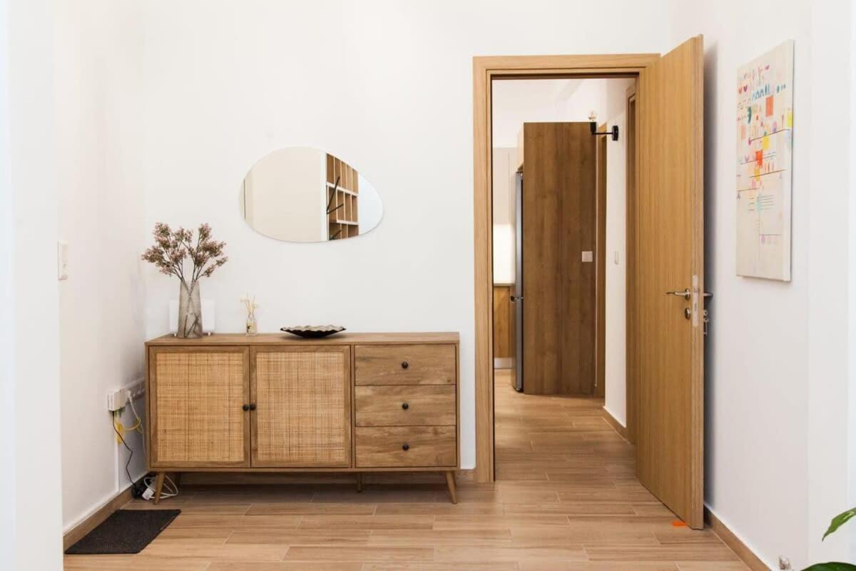 Beautiful New Apartment In Petralona Athén Kültér fotó