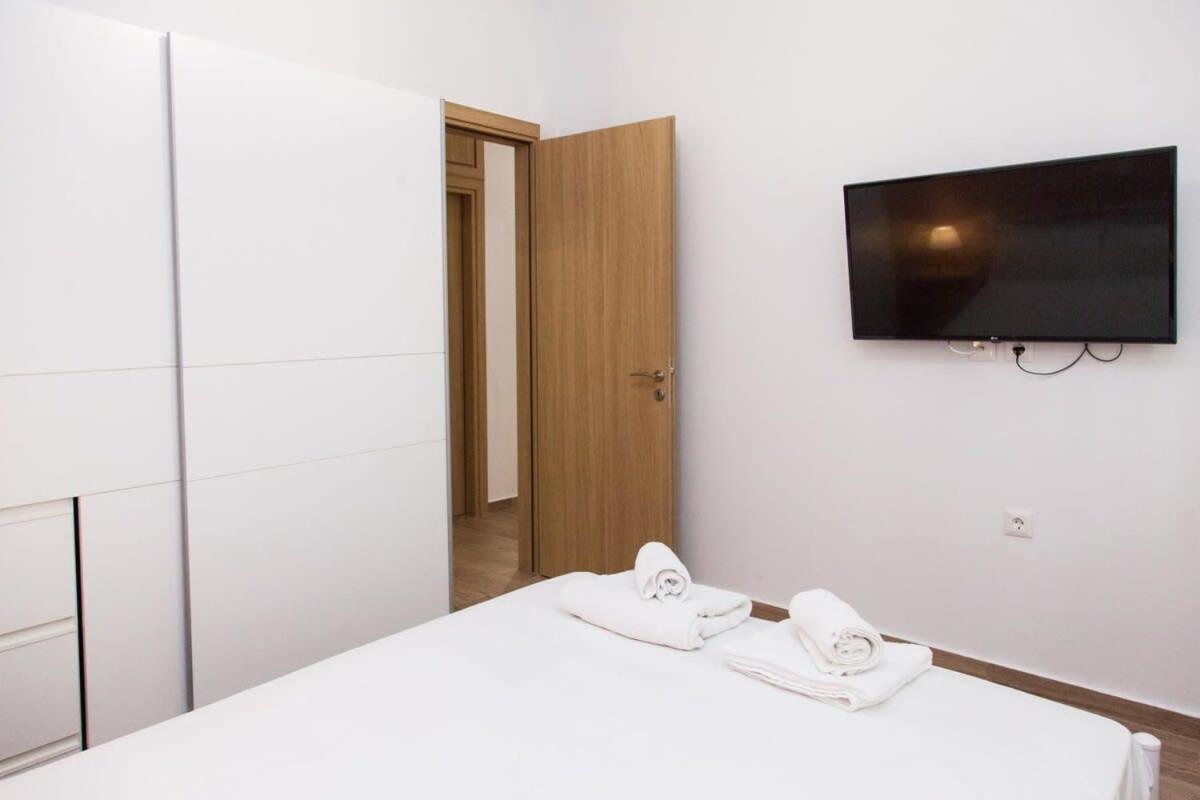 Beautiful New Apartment In Petralona Athén Kültér fotó
